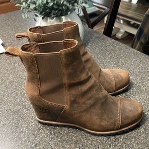 UGG Pax Wedge Boots